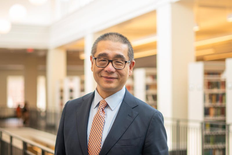 New University Dean of Libraries Leo Lo discusses role of AI in education